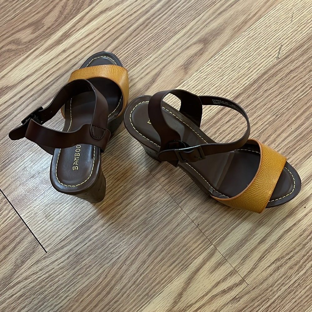BAMBOO FABIOLA PLATFORM CHUNKY HEEL ANKLE STRAP SANDALS GOLD BROWN SIZE 8.5 - Picture 9 of 14